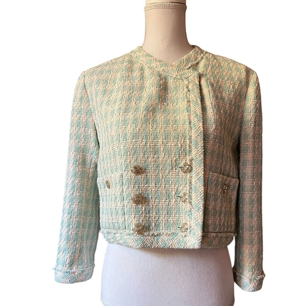 CHANEL WOMEN’S GORGEOUS TWEED SUIT JACKET SIZE 38 AQUA & WHITE